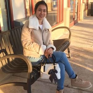 Meet your Posher, Roshiela